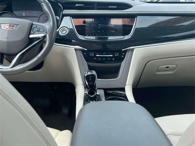 used 2023 Cadillac XT6 car, priced at $32,372