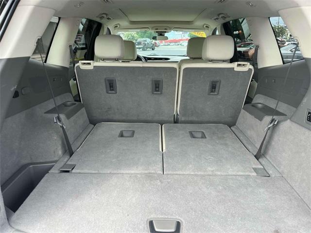 used 2023 Cadillac XT6 car, priced at $32,372