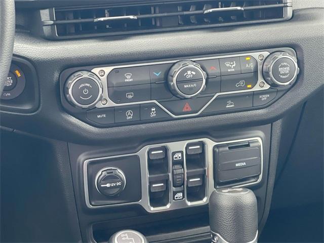 new 2026 Jeep Wrangler car, priced at $43,450