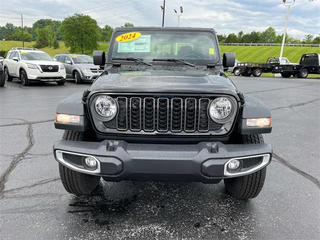 new 2024 Jeep Gladiator car, priced at $45,979