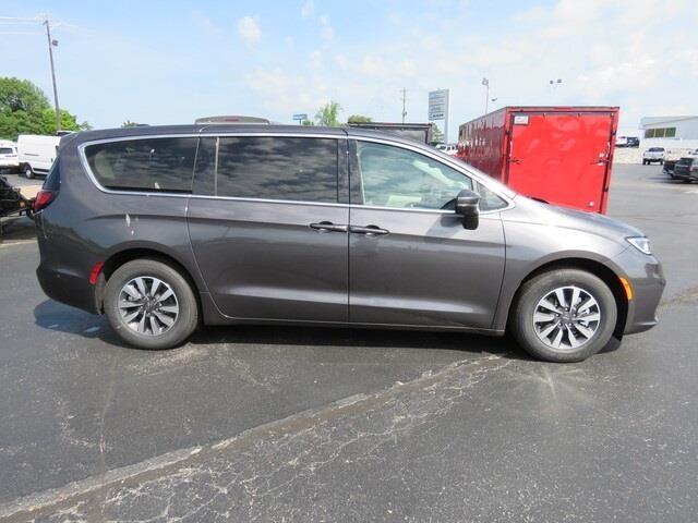 used 2023 Chrysler Pacifica Hybrid car, priced at $47,812