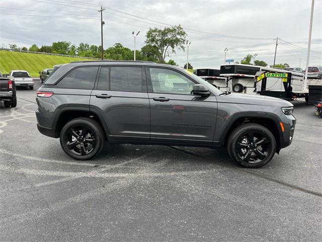 new 2024 Jeep Grand Cherokee car, priced at $42,300