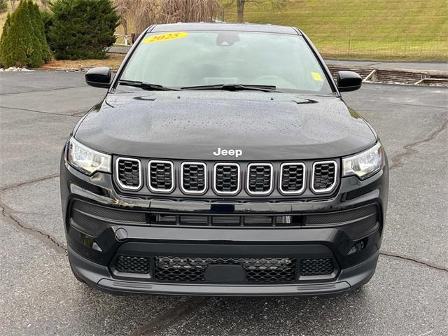 new 2025 Jeep Compass car