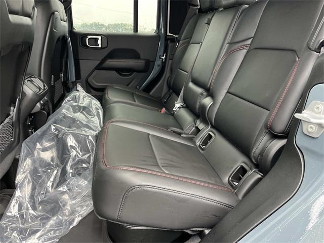 new 2025 Jeep Gladiator car, priced at $52,915