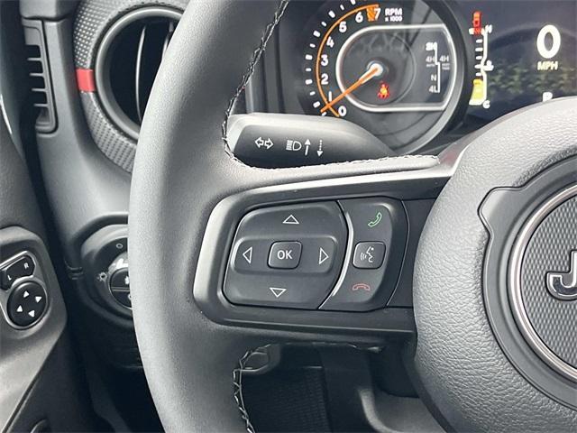 new 2025 Jeep Gladiator car, priced at $52,915