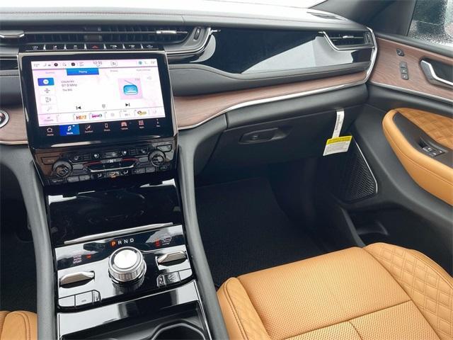 new 2025 Jeep Grand Cherokee car, priced at $62,715