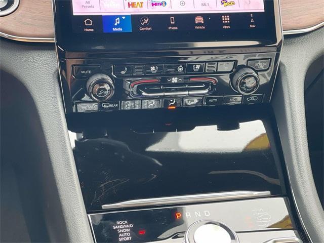 new 2025 Jeep Grand Cherokee car, priced at $62,715