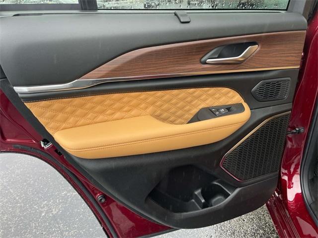 new 2025 Jeep Grand Cherokee car, priced at $62,715