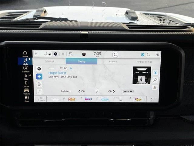 new 2025 Jeep Wrangler car