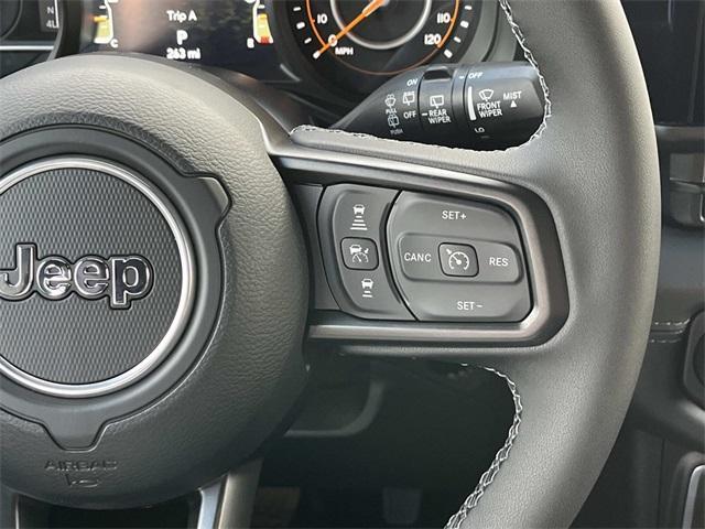 new 2025 Jeep Wrangler car