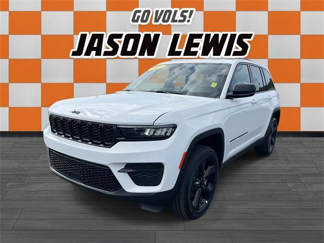 new 2025 Jeep Grand Cherokee car, priced at $42,280