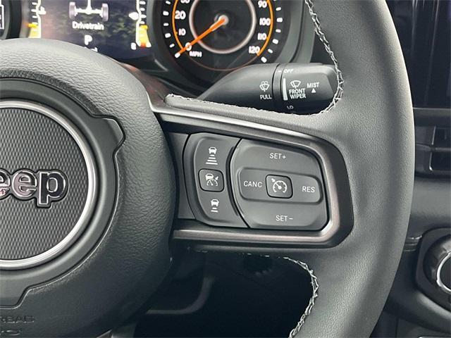 new 2025 Jeep Gladiator car, priced at $48,923