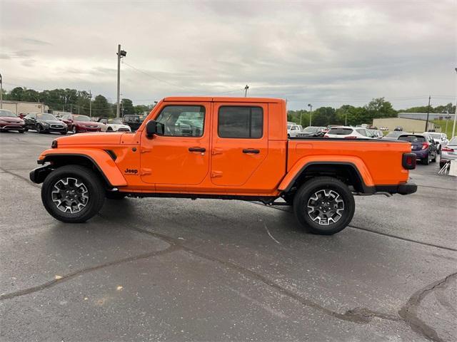 new 2025 Jeep Gladiator car, priced at $48,923