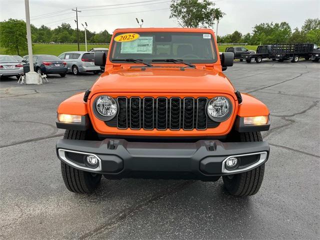 new 2025 Jeep Gladiator car, priced at $48,923