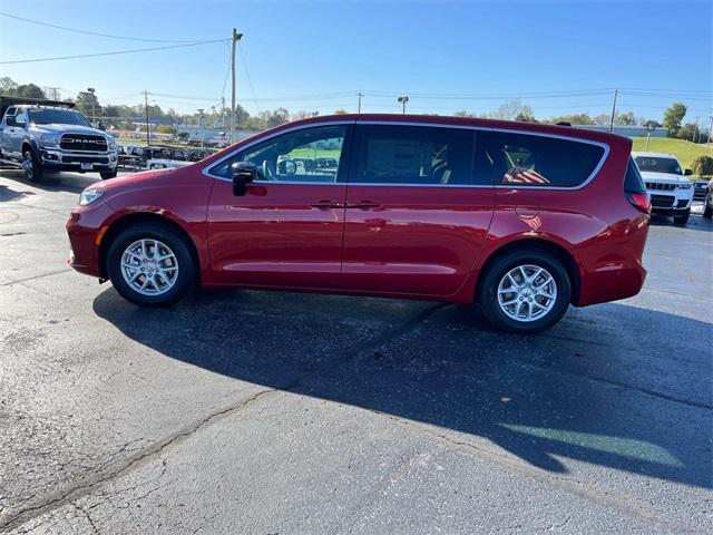 new 2025 Chrysler Pacifica car