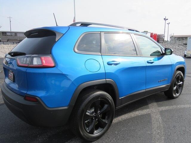 new 2023 Jeep Cherokee car, priced at $39,998