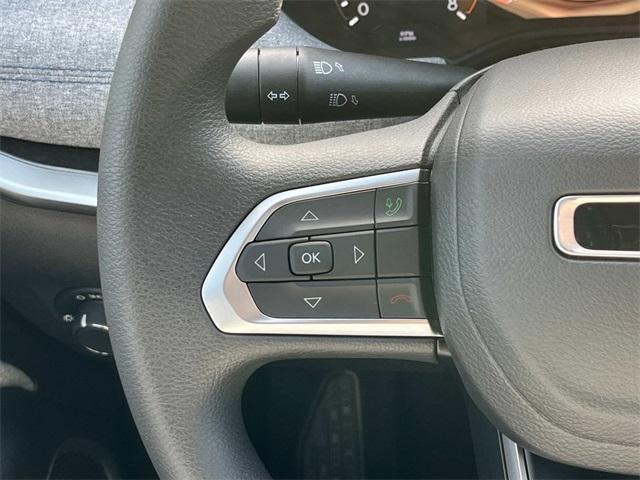 new 2025 Jeep Compass car, priced at $27,895