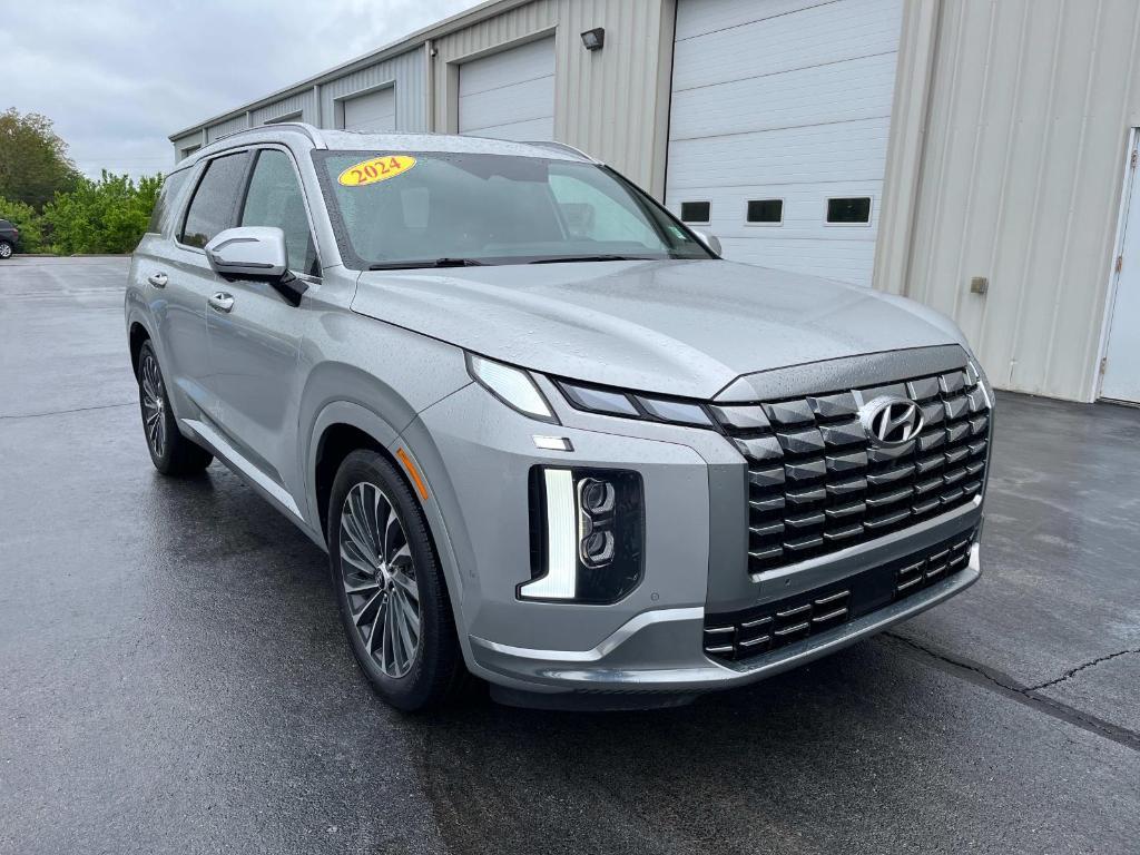 used 2024 Hyundai Palisade car, priced at $42,146