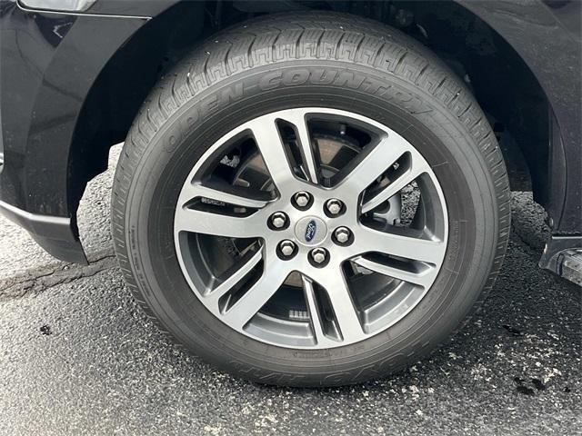 used 2024 Ford Expedition car, priced at $59,181