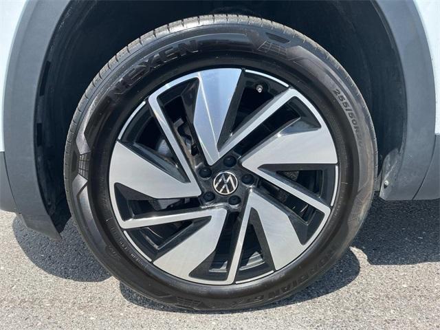 used 2024 Volkswagen Atlas car, priced at $34,852