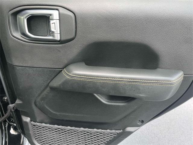 used 2023 Jeep Gladiator car, priced at $33,258