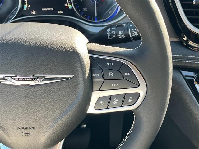 new 2026 Chrysler Pacifica car, priced at $45,682