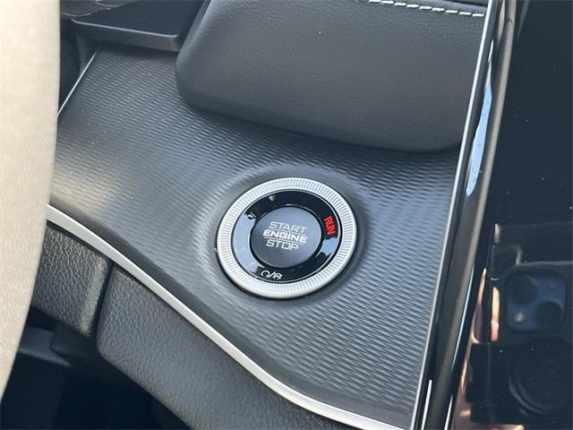 new 2025 Jeep Grand Cherokee car