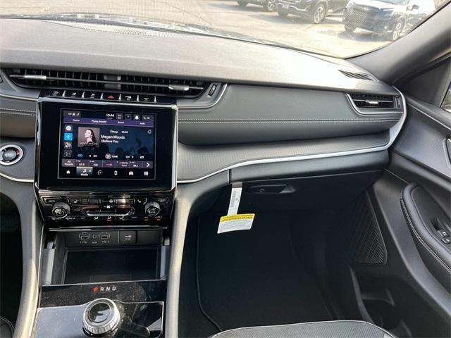 new 2025 Jeep Grand Cherokee car