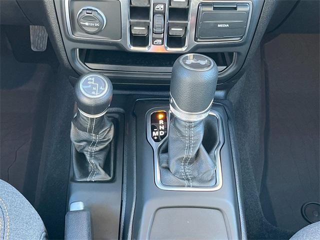 new 2025 Jeep Wrangler car, priced at $44,245