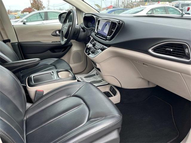 used 2023 Chrysler Pacifica car, priced at $23,587