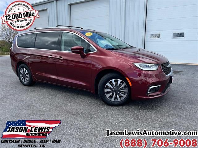 used 2021 Chrysler Pacifica Hybrid car, priced at $24,117
