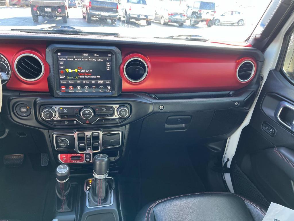 used 2022 Jeep Gladiator car, priced at $33,741