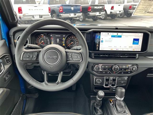 new 2025 Jeep Gladiator car, priced at $46,177
