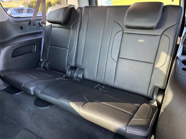 used 2015 GMC Yukon XL car, priced at $15,527