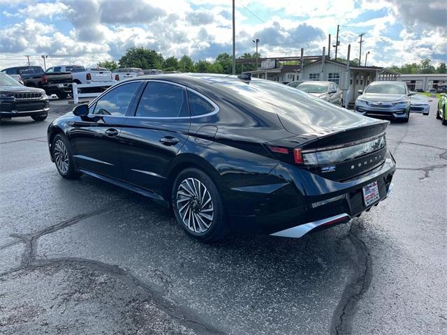 used 2025 Hyundai Sonata Hybrid car