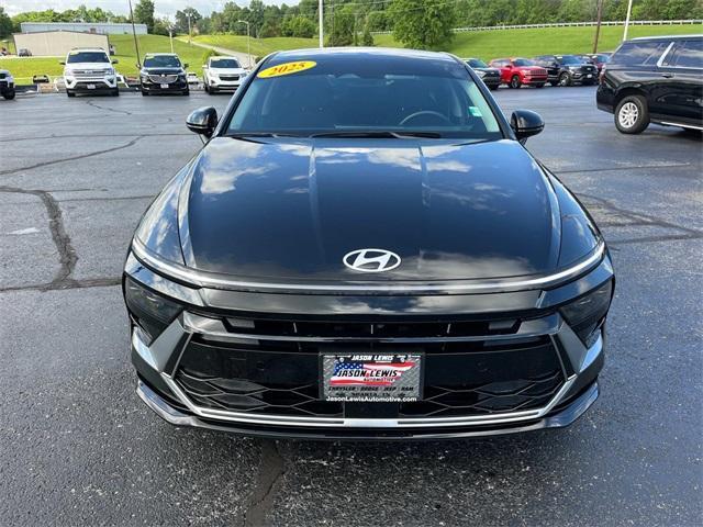 used 2025 Hyundai Sonata Hybrid car