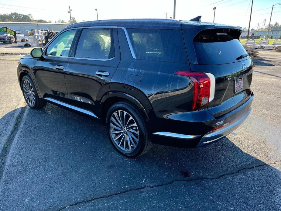 used 2024 Hyundai Palisade car, priced at $45,657