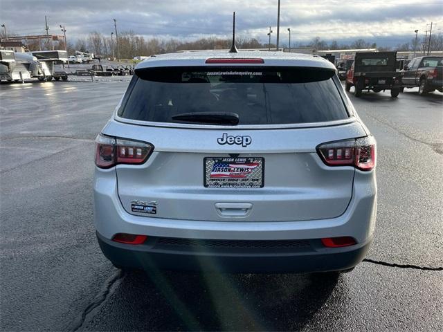 new 2025 Jeep Compass car