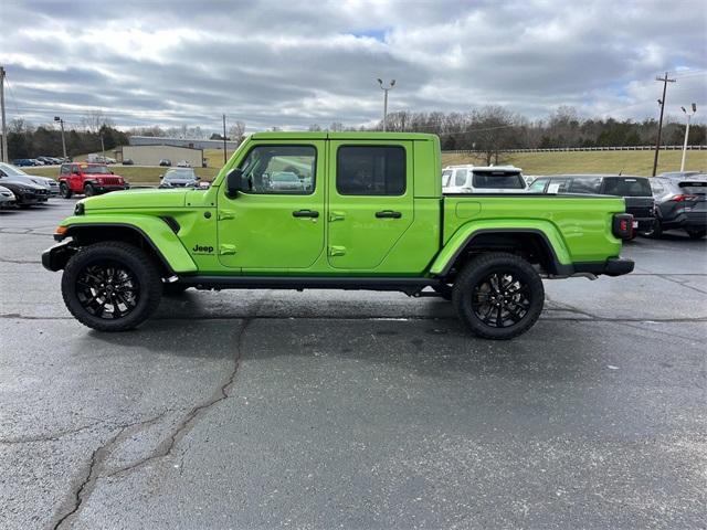 new 2025 Jeep Gladiator car