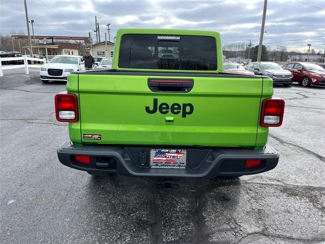 new 2025 Jeep Gladiator car