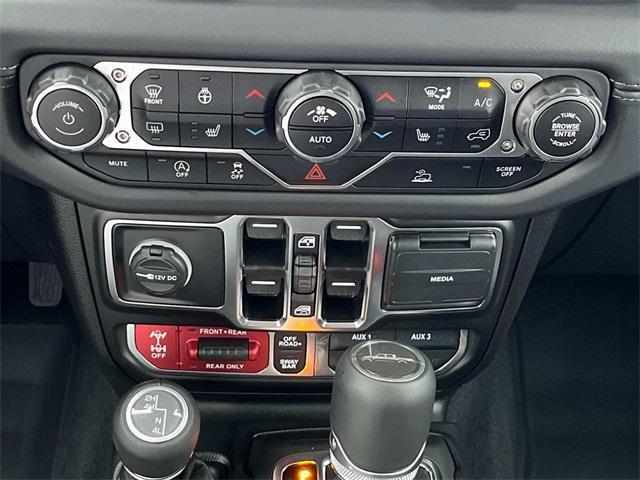 new 2025 Jeep Gladiator car, priced at $51,300