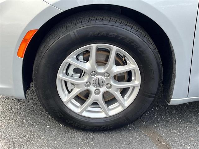 used 2023 Chrysler Pacifica car, priced at $24,803