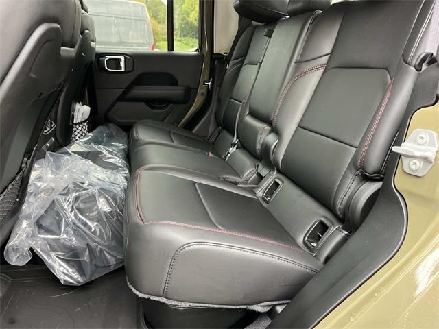 new 2025 Jeep Gladiator car, priced at $48,720