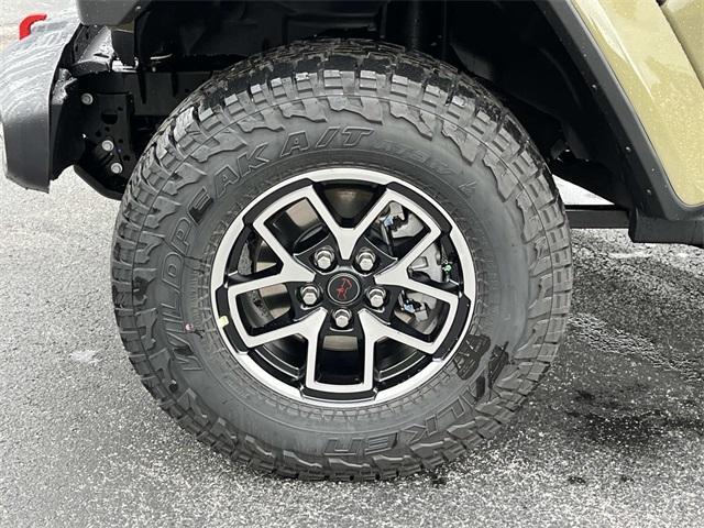 new 2025 Jeep Gladiator car, priced at $48,720