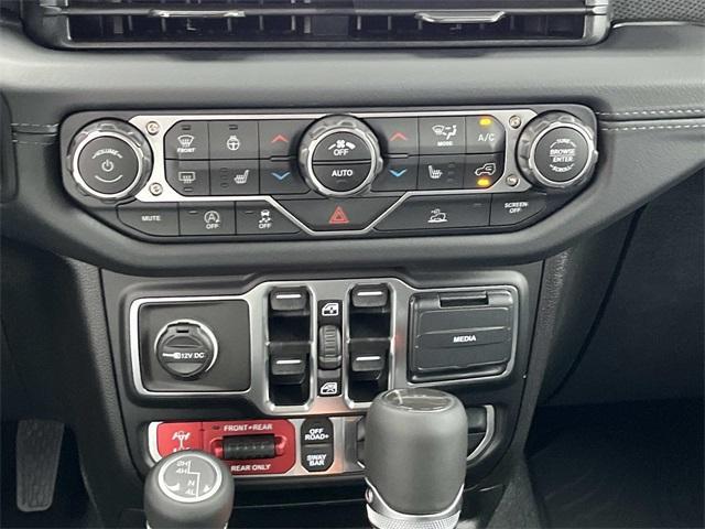 new 2025 Jeep Gladiator car, priced at $48,720