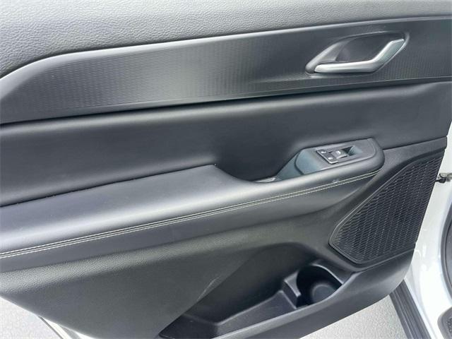 used 2023 Jeep Grand Cherokee L car, priced at $27,824