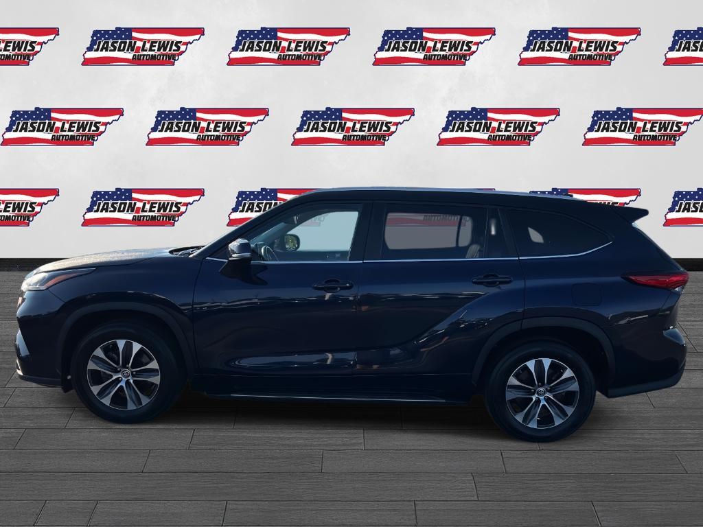 used 2023 Toyota Highlander car, priced at $37,606