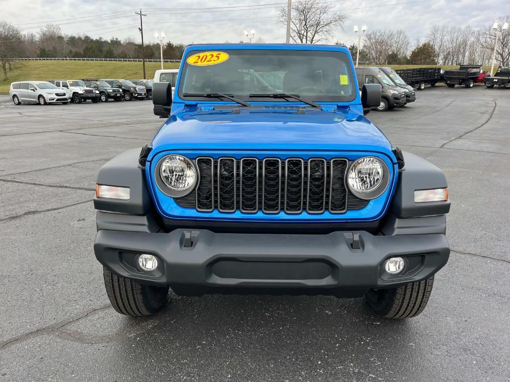 new 2025 Jeep Wrangler car