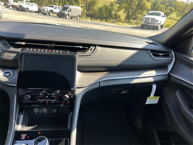 new 2025 Jeep Grand Cherokee L car, priced at $53,330