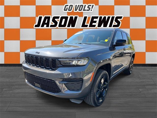 new 2025 Jeep Grand Cherokee car, priced at $43,870